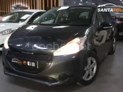 Gris / plata Usado 2014 Peugeot 208 Business-Line Utilitario | 8999 € (Caro)