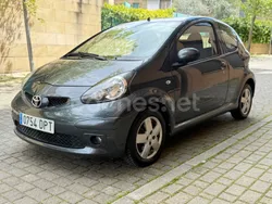 Azul Usado 2005 Toyota Aygo Utilitario | 4999 € (Un poco caro)