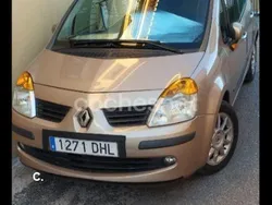 Beige Usado 2005 Renault Modus Privilege Monovolumen | 4300 €