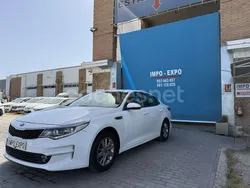 Blanco Usado 2018 Kia Optima Berlina | 5900 €