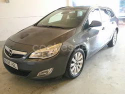 Gris / plata Usado 2011 Opel Astra Enjoy Familiar | 3290 € (Buen precio)
