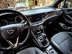 Gris / plata Usado 2017 Opel Astra Dynamic Berlina | 9950 € (Precio justo)
