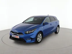 Azul Usado 2023 Kia Ceed Berlina | 19.499 € (Precio justo)