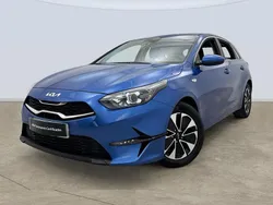 Blanco Usado 2024 Kia Ceed Berlina | 21.395 € (Un poco caro)