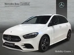 Blanco polar pintura unicolor Usado 2023 Mercedes B200 AMG line Monovolumen | 33.300 € (Precio justo)