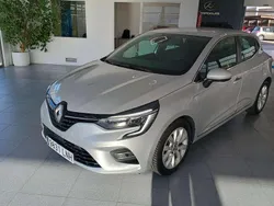 Gris Usado 2021 Renault Clio V Zen Utilitario | 11.490 € (Precio justo)