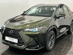 Verde Usado 2024 Lexus NX350h SUV | 49.900 € (Precio justo)