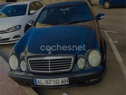 Azul Usado 2000 Mercedes CLK200 Elegance Coupe | 3000 € (Super precio)