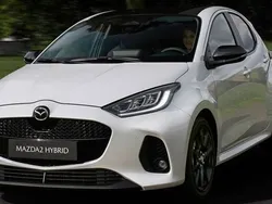 Rojo Nuevo 2024 Mazda 2 Center-Line Berlina | 22.500 € (Caro)