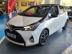 Blanco Usado 2017 Toyota Yaris Active Utilitario | 13.990 € (Caro)