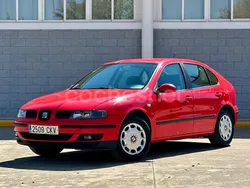 Rojo Usado 2003 Seat Leon Stella Berlina | 2490 € (Precio justo)