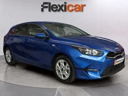 Azul Usado 2022 Kia Ceed Berlina | 13.490 € (Super precio)