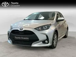 Gris Usado 2024 Toyota Yaris Hybrid Active | 21.750 € (Precio justo)