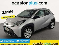 Gris Usado 2024 Toyota Aygo Play Utilitario | 12.694 € (Buen precio)