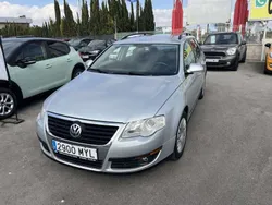 Plata metalico Usado 2006 VW Passat Advance Berlina | 6300 €