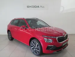 Rojo Nuevo 2025 Skoda Kamiq SUV | 27.950 € (Precio justo)