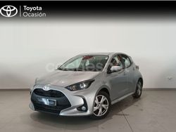 Gris / plata Usado 2024 Toyota Yaris Hybrid Active Berlina | 21.900 € (Precio justo)