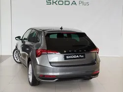 Gris Nuevo 2025 Skoda Scala Selection Utilitario | 22.500 € (Caro)