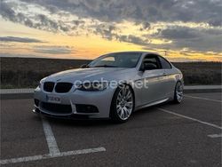 Gris / plata Usado 2007 BMW 320 Coupe | 9500 €