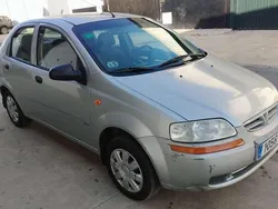 Plateado Usado 2003 Chevrolet Kalos SE Utilitario | 1650 € (Un poco caro)