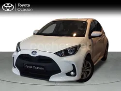 Blanco Usado 2021 Toyota Yaris Hybrid Active Berlina | 18.400 € (Un poco caro)