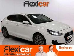 Blanco Usado 2018 Hyundai i30 Berlina | 13.690 € (Un poco caro)