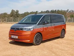 Naranja Usado 2024 VW Multivan Life Monovolumen | 54.999 € (Caro)