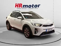 Blanco Usado 2022 Kia Stonic SUV | 13.200 € (Precio justo)