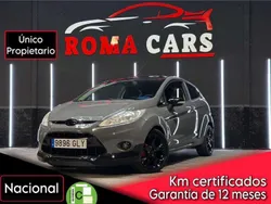 Gris / plata Usado 2009 Ford Fiesta Sport Utilitario | 7890 € (Un poco caro)
