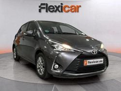 Gris Usado 2017 Toyota Yaris Active Berlina | 11.490 € (Un poco caro)