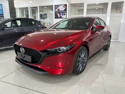 Rojo Usado 2023 Mazda 3 Exclusive-Line Utilitario | 22.900 € (Precio justo)