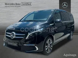 Negro Usado 2024 Mercedes V220 Avantgarde Monovolumen | 66.300 €