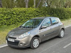 Beige Usado 2009 Renault Clio II Berlina | 5990 € (Un poco caro)