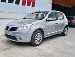 Gris / plata Usado 2010 Dacia Sandero Lauréate Utilitario | 2900 €