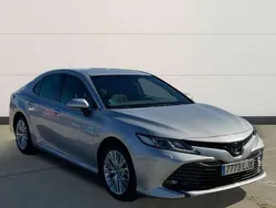 Usado 2020 Toyota Camry Advance Berlina | 20.342 € (Buen precio)
