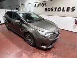 Gris / plata Usado 2016 Toyota Avensis Advance Familiar | 8995 € (Precio justo)