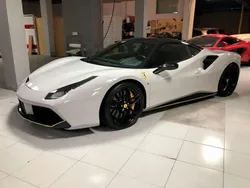 Gris Usado 2017 Ferrari 488 Coupe | 199.000 € (Buen precio)