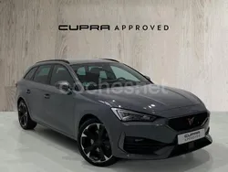 Gris / plata Usado 2024 Cupra Leon Familiar | 27.990 € (Precio justo)