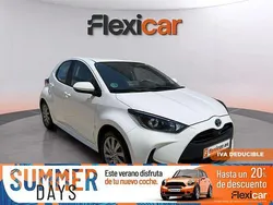 Blanco Usado 2024 Toyota Yaris Hybrid Active Berlina | 20.490 € (Precio justo)