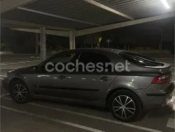 Gris / plata Usado 2005 Renault Laguna II Dynamique Berlina | 2500 € (Precio justo)