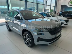 Gris / plata Nuevo 2024 Skoda Karoq SportLine SUV | 33.700 € (Precio justo)