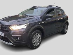 Gris Usado 2022 Dacia Sandero Expression Utilitario | 13.490 € (Precio justo)