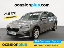 Gris Usado 2024 Skoda Scala Selection Utilitario | 18.990 € (Precio justo)