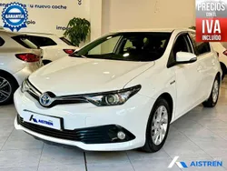 Blanco Usado 2018 Toyota Auris Hybrid Business Edition Utilitario | 10.900 € (Buen precio)