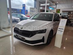 Blanco Nuevo 2025 Skoda Octavia SportLine Familiar | 35.890 €