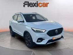 Blanco Usado 2024 MG ZS Luxury Berlina | 16.190 € (Precio justo)