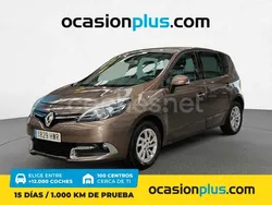 Marrón Usado 2014 Renault Scénic III Dynamique Monovolumen | 8990 € (Precio justo)