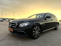 Negro Usado 2019 Mercedes E300 Familiar | 18.500 €