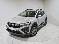 Gris Usado 2024 Dacia Sandero Expression Utilitario | 14.900 € (Precio justo)