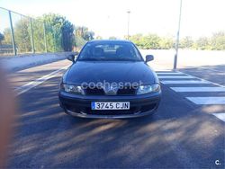Gris / plata Usado 2003 Mitsubishi Carisma Comfort Edition Berlina | 1400 €